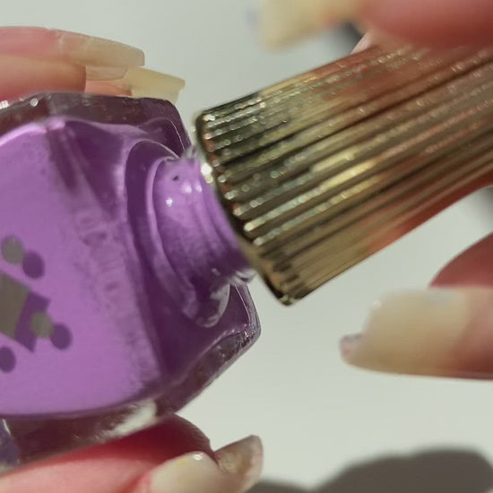 Swatch video of purple nail polish