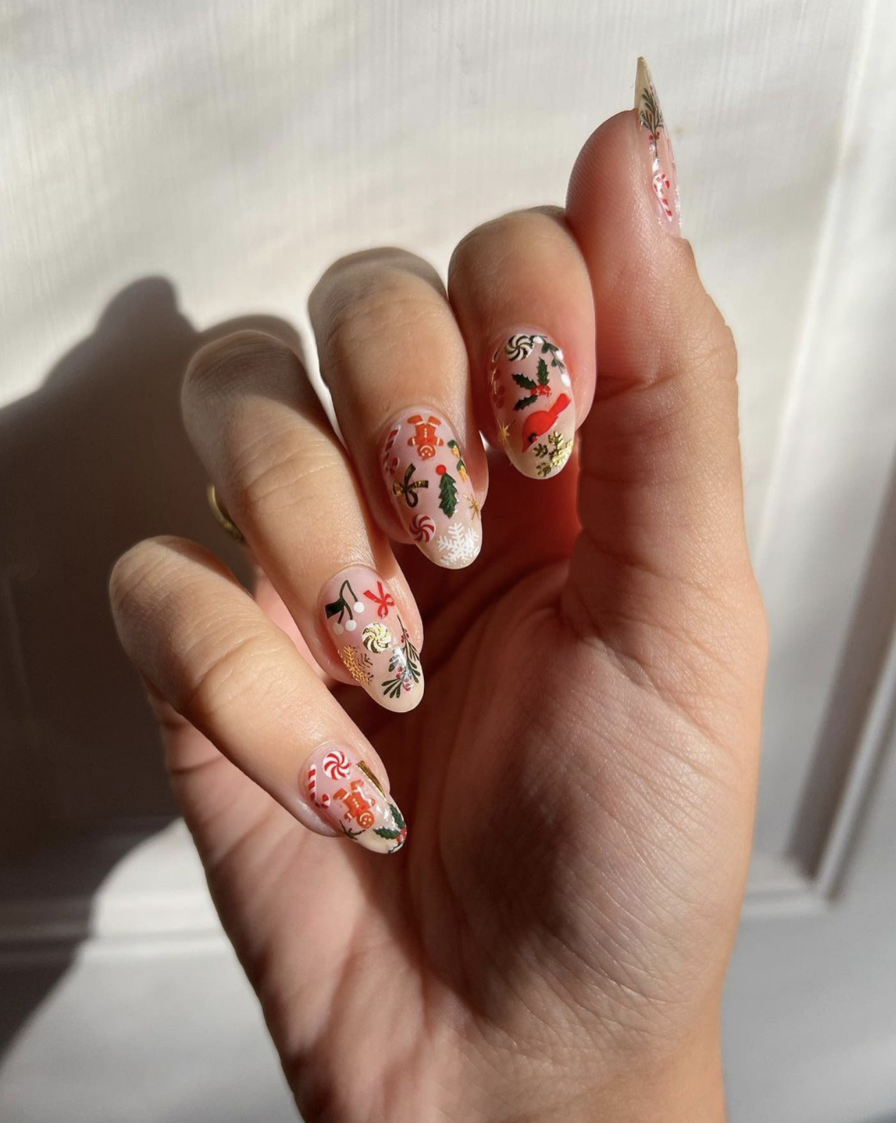 INSPO: 8 Ways To Wear Deco The Halls – Deco Beauty