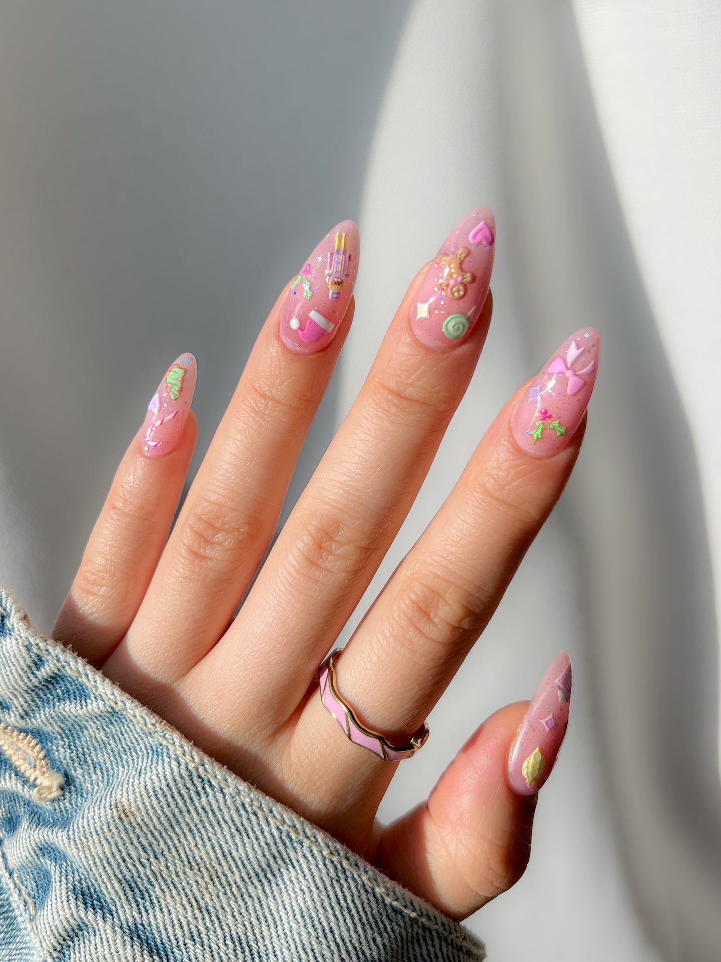 GINGERBREAD NAILS on pink