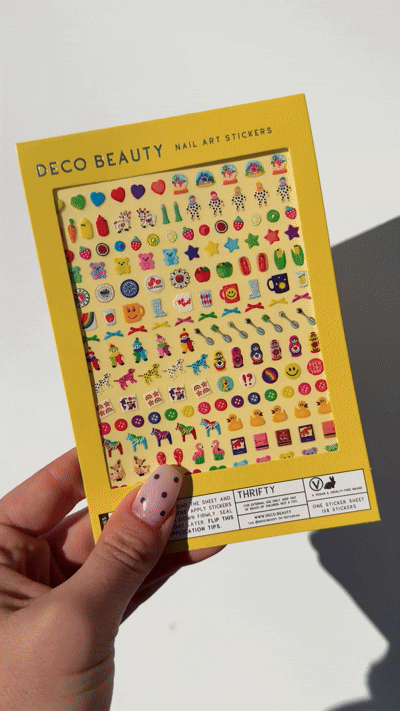 GIF of a Thrifty sheet in natural light